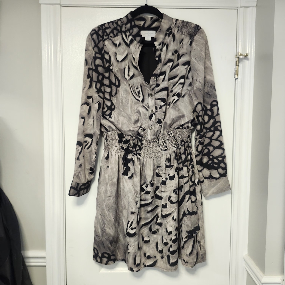 Jessica Simpson Elegant Black and Cream Long Sleeve Dress